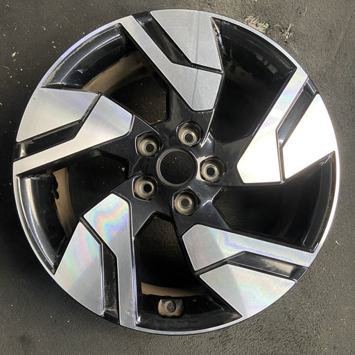 18" SOUL 23 gasoline model, 18x7.5 , flared spoke Original OEM Wheel Rim - Additional View