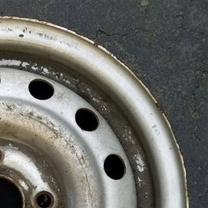 13" CIVIC 92-95 13x4.5 Original OEM Wheel Rim - Close-Up Detail