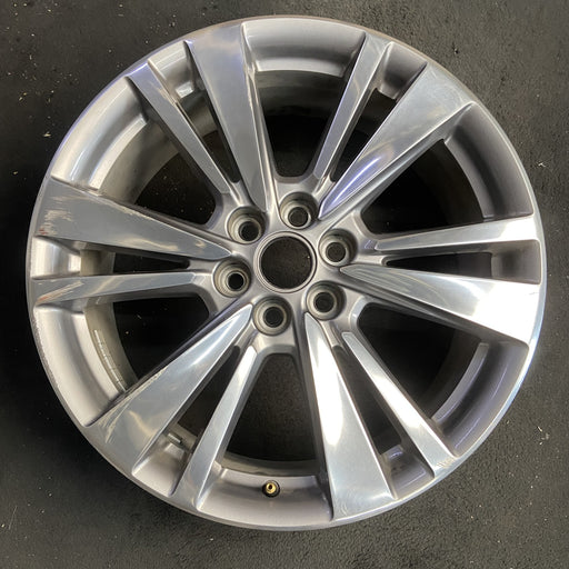 20" XT5 20-25 20x8, 6 split spoke Original OEM Wheel Rim - Additional View