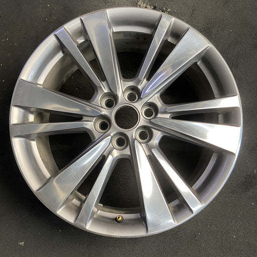 20" XT5 20-25 20x8, 6 split spoke Original OEM Wheel Rim - Additional View