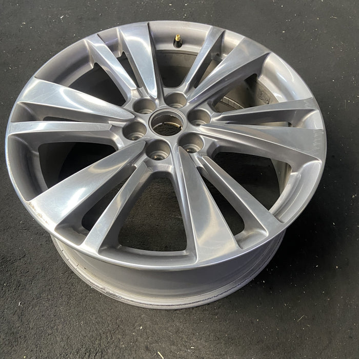 20" XT5 20-25 20x8, 6 split spoke Original OEM Wheel Rim - View 8