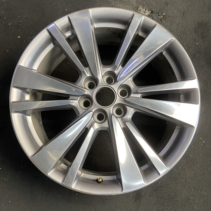 20" XT5 20-25 20x8, 6 split spoke Original OEM Wheel Rim - Additional View