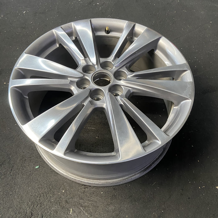 20" XT5 20-25 20x8, 6 split spoke Original OEM Wheel Rim - View 8