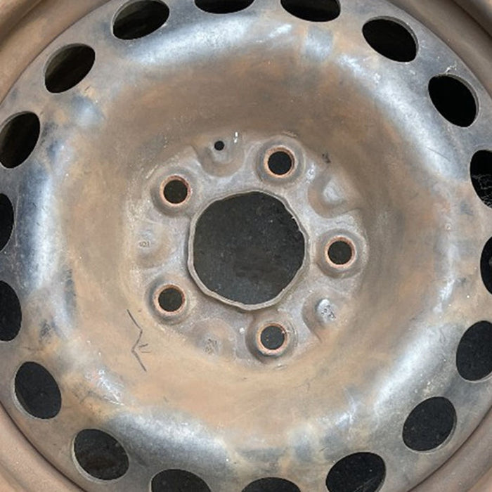 15" MALIBU 04-05 VIN Z , 15x6.5, steel Original OEM Wheel Rim - Angle View