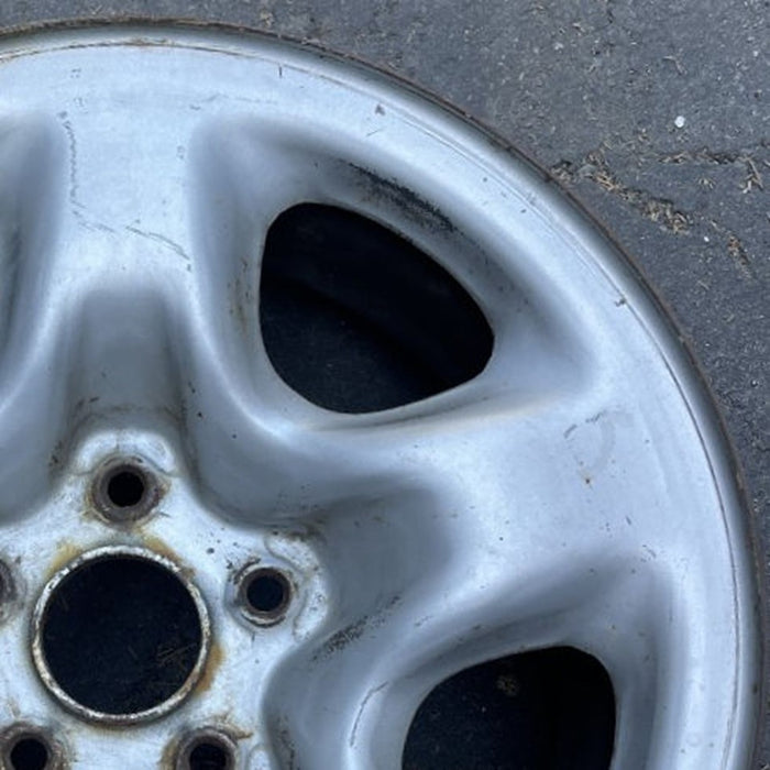 16" HIGHLANDER 01-02 , steel Original OEM Wheel Rim - Close-Up Detail
