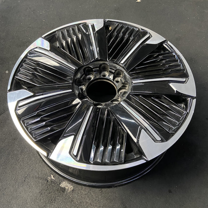 24" ESCALADE IQ 25 , single spoke, gloss black Original OEM Wheel Rim - View 8