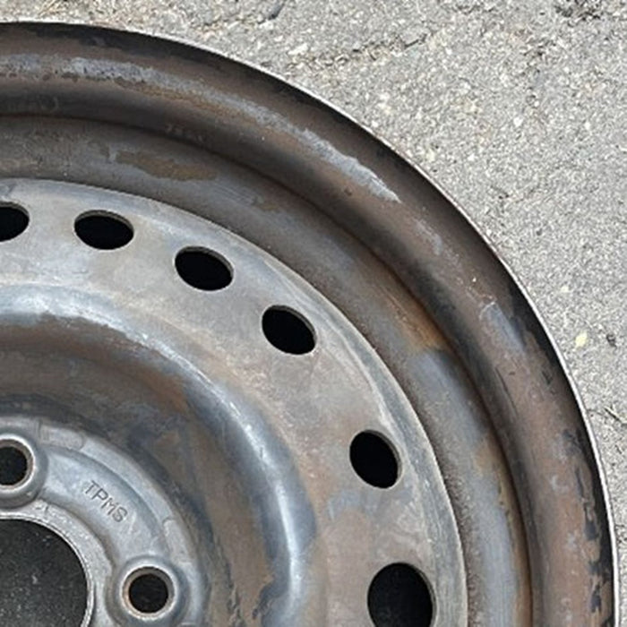15" FIT 09 15x5.5, steel, 19 hole Original OEM Wheel Rim - Close-Up Detail