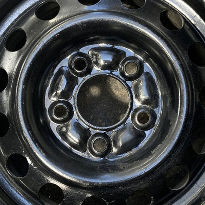 14" AVENGER 95-96 14x5.5, 15 holes Original OEM Wheel Rim - Angle View