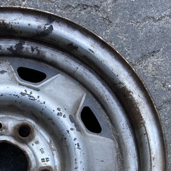 14" AEROSTAR 86-89 14x5 Original OEM Wheel Rim - Close-Up Detail