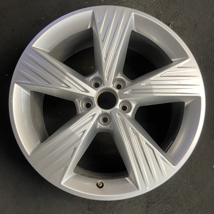 19" Q4 E-TRON 22-24 19x8, , single spoke Original OEM Wheel Rim - Additional View