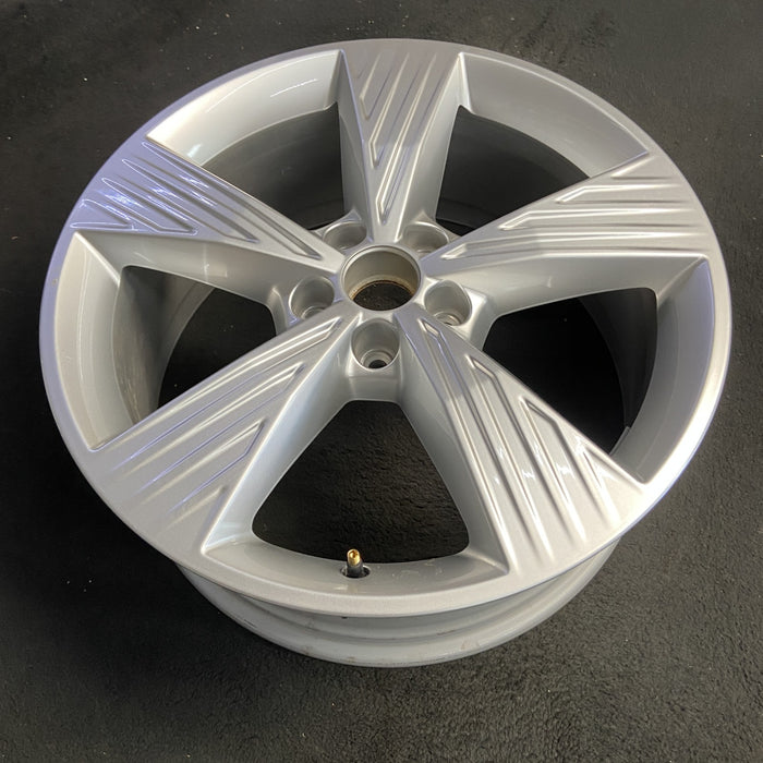 19" Q4 E-TRON 22-24 19x8, , single spoke Original OEM Wheel Rim - View 7