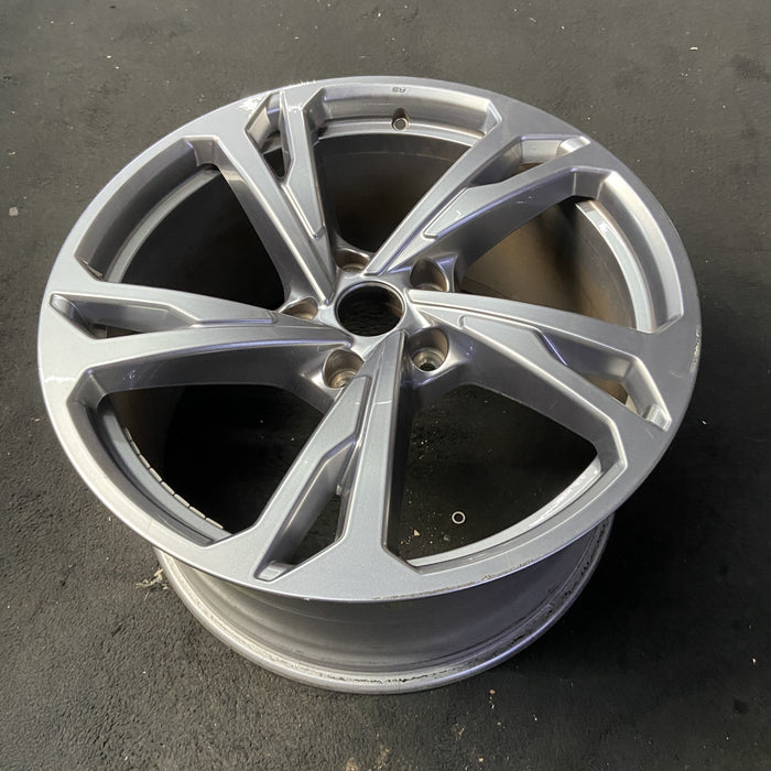 20" E-TRON GT 22-24 20x11, silver Original OEM Wheel Rim - View 8