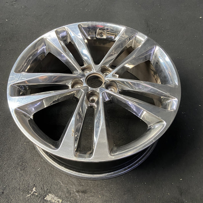 19" SORENTO 14-15 19x7.5 , chrome finish, V shape large opening, w/o Original - View 8