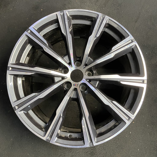 20" BMW X5 19-25 20x9, 10 spoke Original OEM Wheel Rim - Additional View