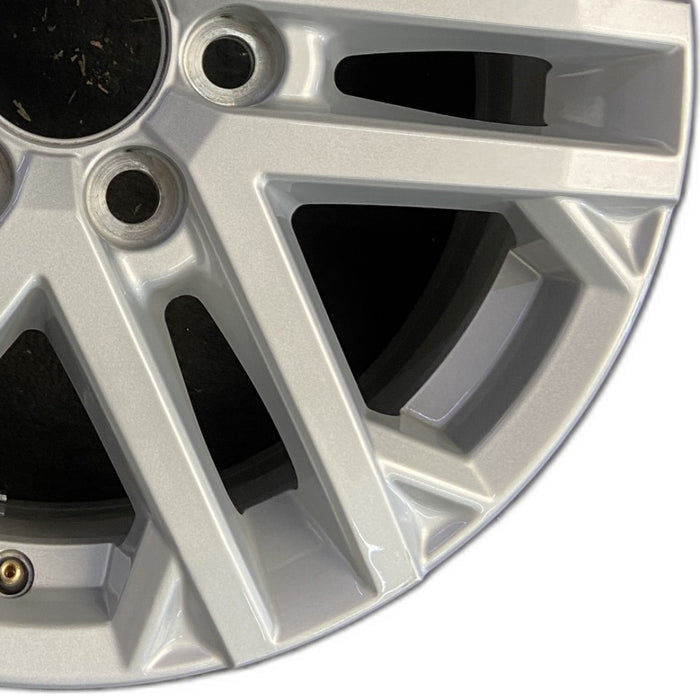 18" SEQUOIA 23-24 18x7.5, 6 double spoke, silver Original OEM Wheel Rim - Close-Up Detail