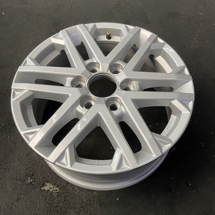 18" SEQUOIA 23-24 18x7.5, 6 double spoke, silver Original OEM Wheel Rim - View 8