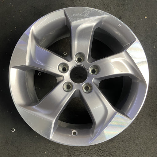 17" HR-V 16-17 17x7.5 , , straight spoke Original OEM Wheel Rim - Additional View