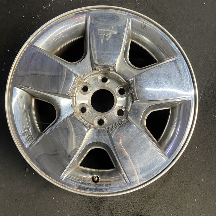 20" AVALANCHE 1500 09-11 20x8.5, 5 spoke, covered lug nuts, flat spoke Original - Additional View