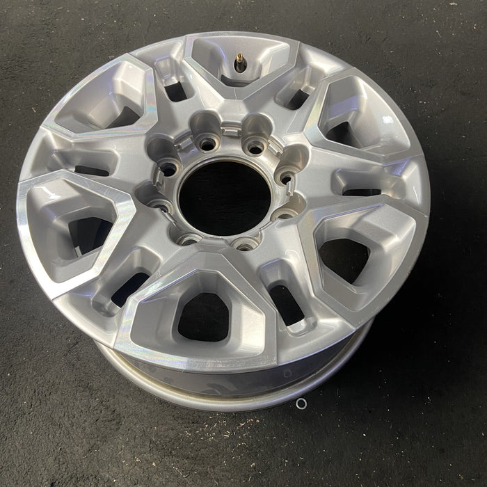 18" SILVERADO 2500 PICKUP 20 18x8, aluminum Original OEM Wheel Rim - View 8