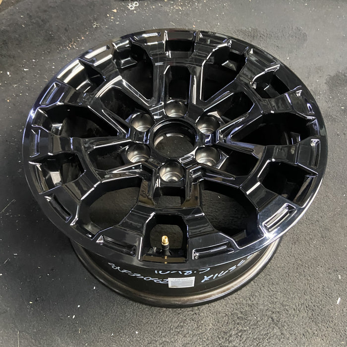 18" CANYON 26 18x8.5, gloss black Original OEM Wheel Rim - View 7