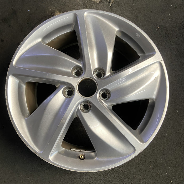 17" HR-V 19-20 17x7.5 , , swept spoke, face pockets Original OEM Wheel Rim - Additional View