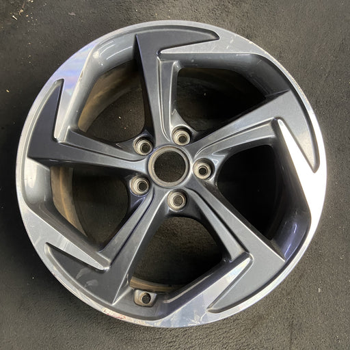18" VELOSTER 19-20 18x7.5 , 5 spoke, angled spoke Original OEM Wheel Rim - Additional View