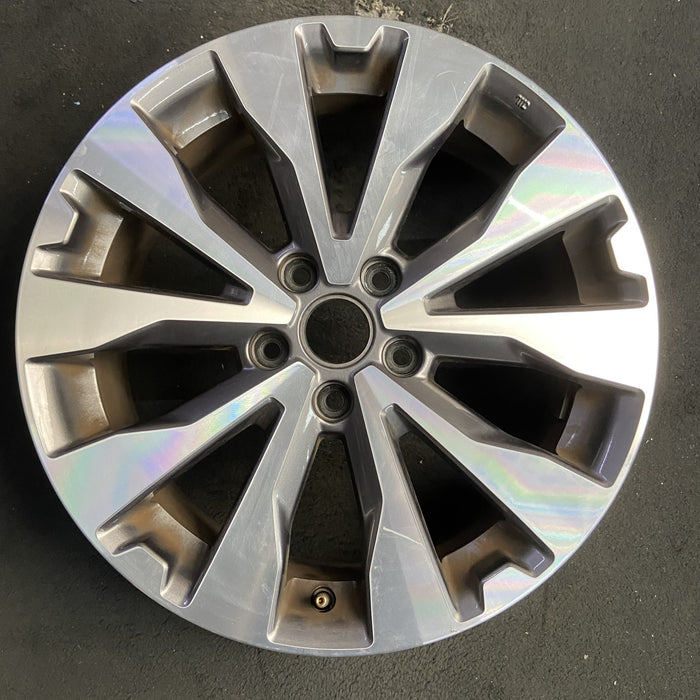 18" LEGACY 17 18x7 , gray inlay Original OEM Wheel Rim - Additional View