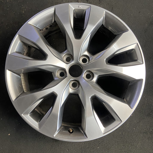 20" GRAND HIGHLANDER 24-25 20x8 , , Y spoke, silver Original OEM Wheel Rim - Additional View
