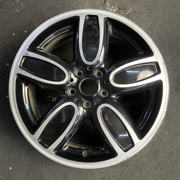 18" MINI COOPER 16-19 18x7, U spoke, solid spoke Original OEM Wheel Rim - Additional View
