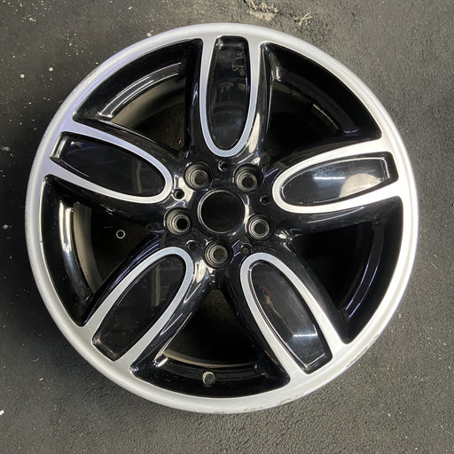 18" MINI COOPER 16-19 18x7, U spoke, solid spoke Original OEM Wheel Rim - Additional View