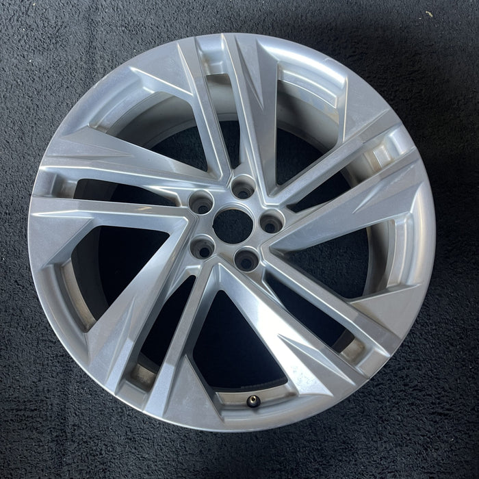 20" AUDI Q7 20-22 20x9 , Original OEM Wheel Rim - Additional View