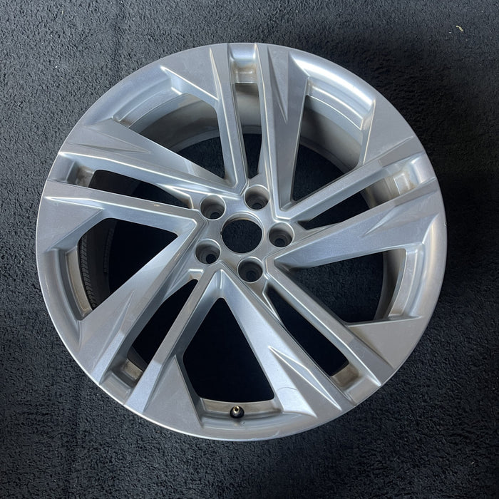 20" AUDI Q7 20-22 20x9 , Original OEM Wheel Rim - Additional View