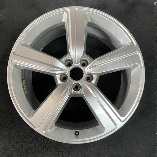 20" E-TRON 19 20x9 Original OEM Wheel Rim - Front View