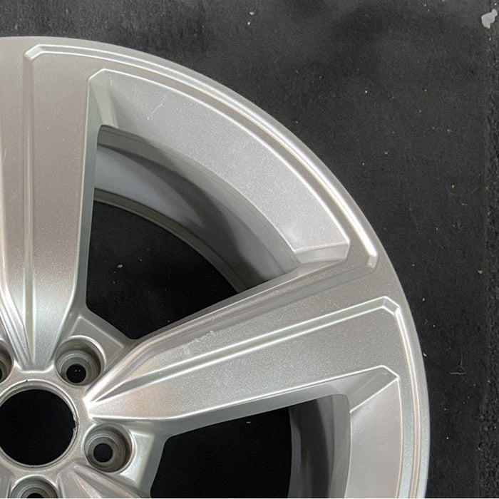 20" E-TRON 19 20x9 Original OEM Wheel Rim - Close-Up Detail