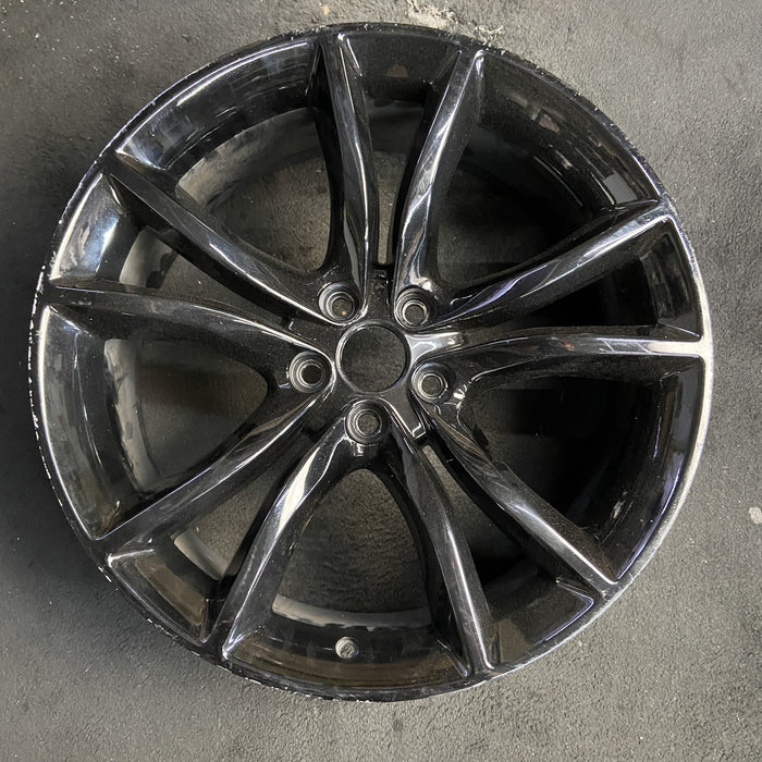 20" CHALLENGER 16-17 20x8 , 5 V spoke, Original OEM Wheel Rim - Additional View