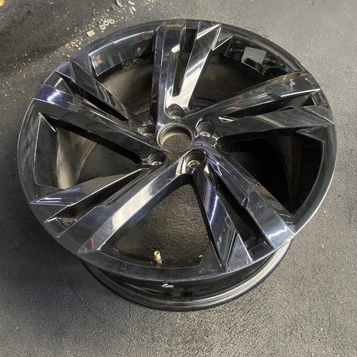 19" TIGUAN 23-24 19x8.5 Original OEM Wheel Rim - View 7