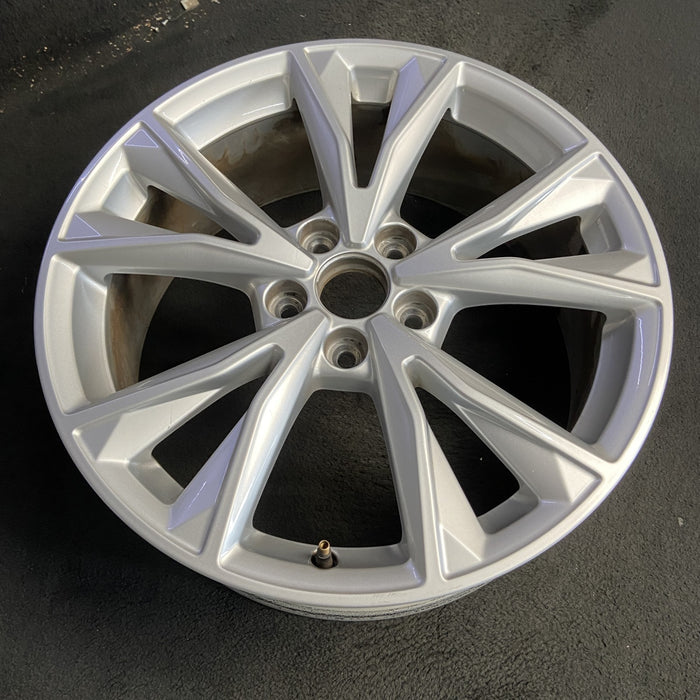 18" AUDI Q3 21-25 18x7 , , V spoke Original OEM Wheel Rim - View 7