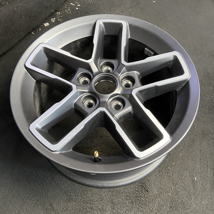 17" GLADIATOR 24 , aluminum, open spoke, machined face with gray pockets - View 7