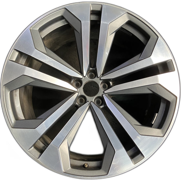 22" Q8 19-22 22x10 , , double spoke Original OEM Wheel Rim - Front View