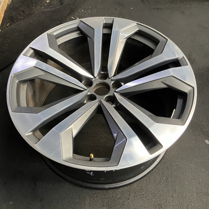 22" Q8 19-22 22x10 , , double spoke Original OEM Wheel Rim - View 7