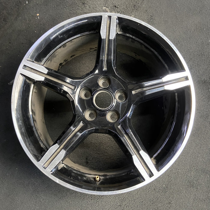 19" MUSTANG 19-20 19x8.5 , 5 spoke, machined face with pockets Original OEM - Additional View