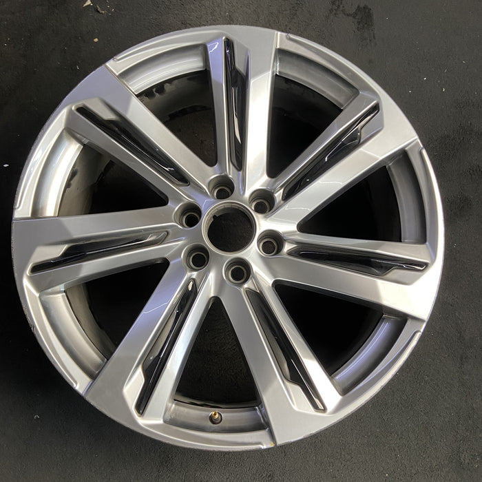 24" ESCALADE 25-26 24x9.5, 7 spoke Original OEM Wheel Rim - Additional View