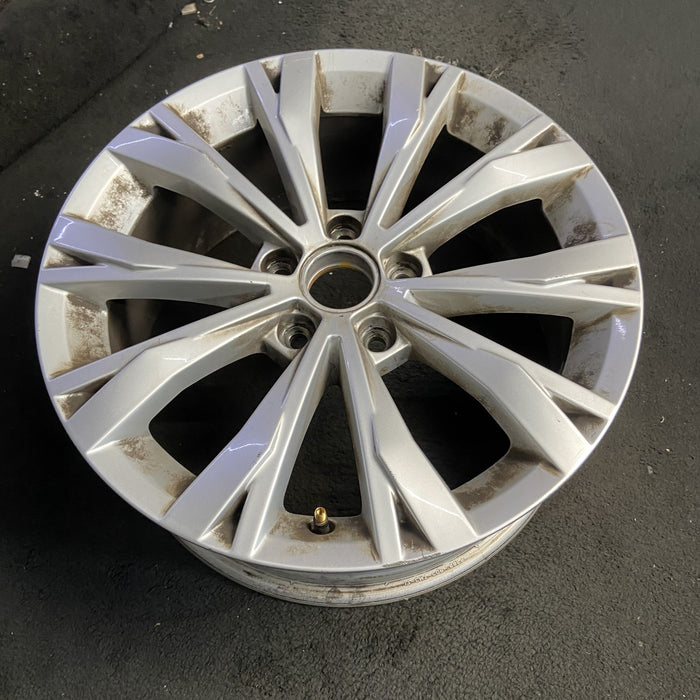 17" TIGUAN 18 17x7 , , split spoke Original OEM Wheel Rim - View 7