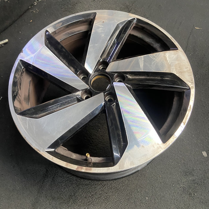18" GOLF GTI 19-20 18x7.5 , , silver black, lug surround Original OEM Wheel Rim - View 7