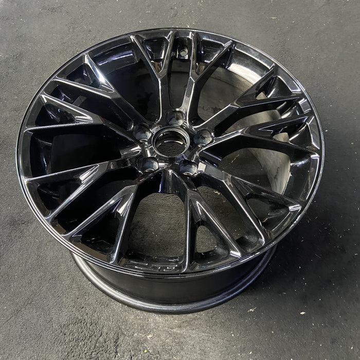 19" CORVETTE 15 front, 19x10, cast logo , black Original OEM Wheel Rim - View 8