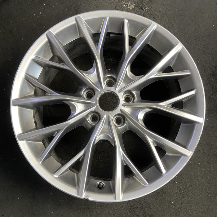 20" GRAND CHEROKEE 22 WL body , 20x8.5, 10 split spoke Original OEM Wheel Rim - Additional View