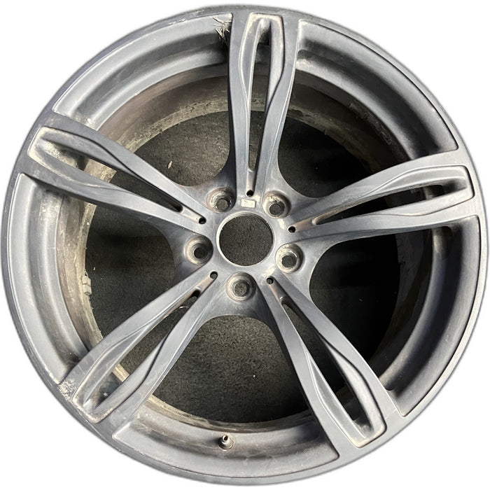20" BMW M5 12-16 20x9 , 5 double spoke, front, narrow opening in spoke, silver - Front View