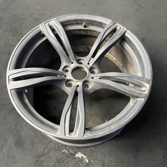 20" BMW M5 12-16 20x9 , 5 double spoke, front, narrow opening in spoke, silver - View 8
