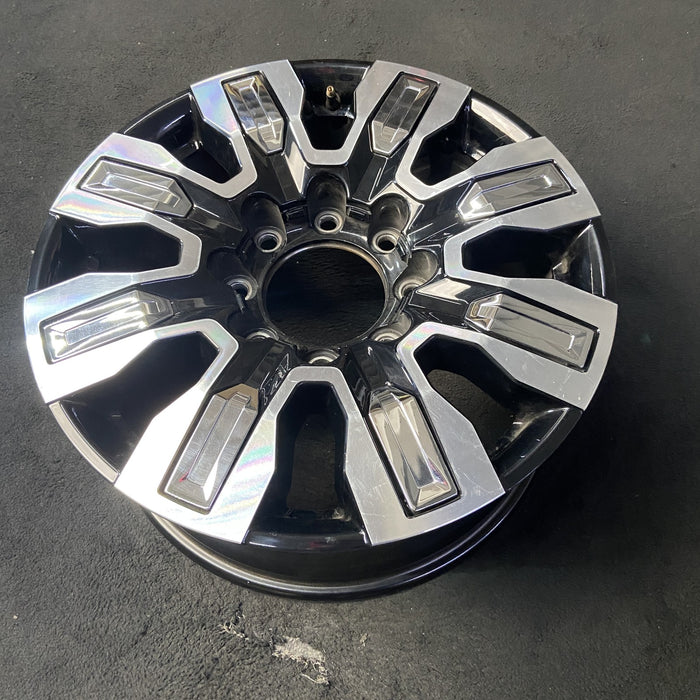 20" SIERRA 2500 PICKUP 24 20x8.5, 8 spoke, raised spoke , chrome inserts - View 8