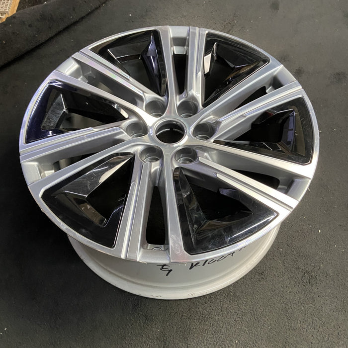 20" LYRIQ 23 20x9 Original OEM Wheel Rim - View 7